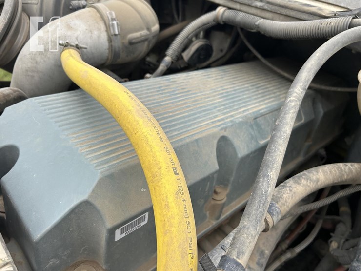 2005-freightliner-columbia-120-image-63