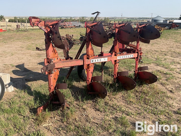 massey-ferguson-57-image-5