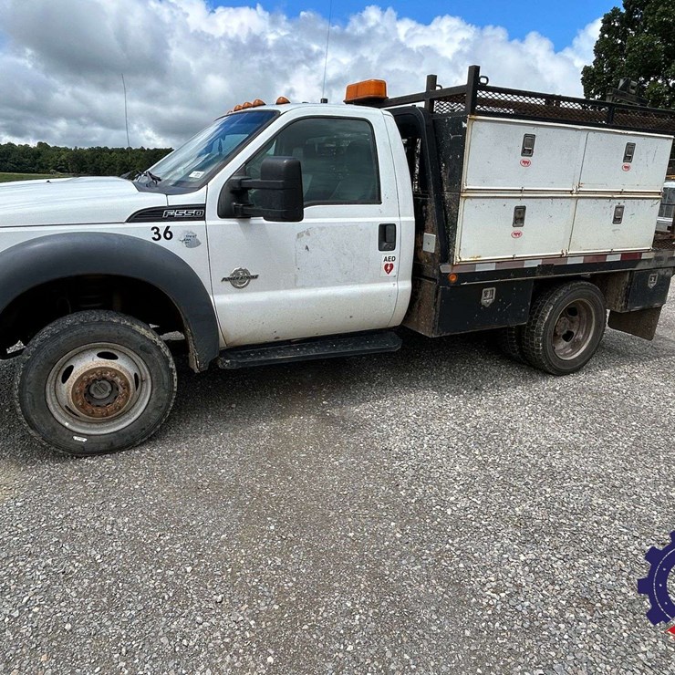2015 FORD F550
