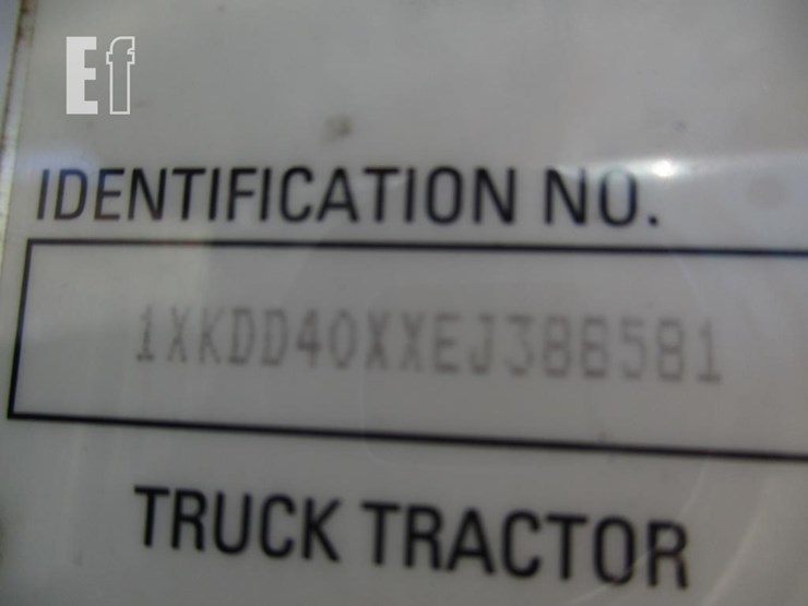 2014-kenworth-t800-image-38