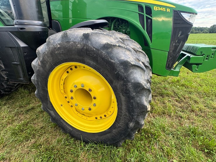 john-deere-8345r-image-17