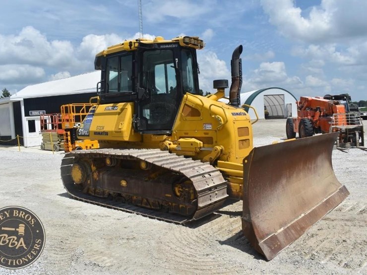 2022-komatsu-d51pxi-24-image-23