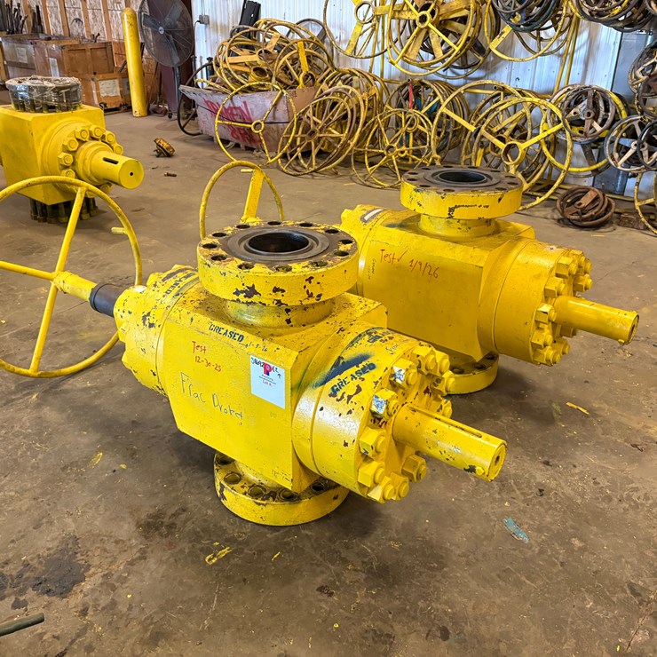 (2x$) 7-1/16” 10k frac valves