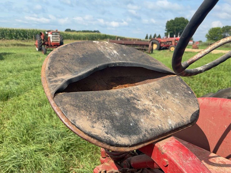 farmall-200-image-32