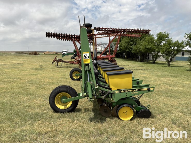 john-deere-2-image-8