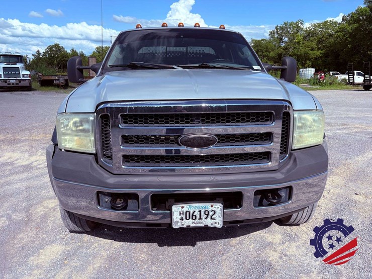 2006-ford-f550-xlt-sd-image-8