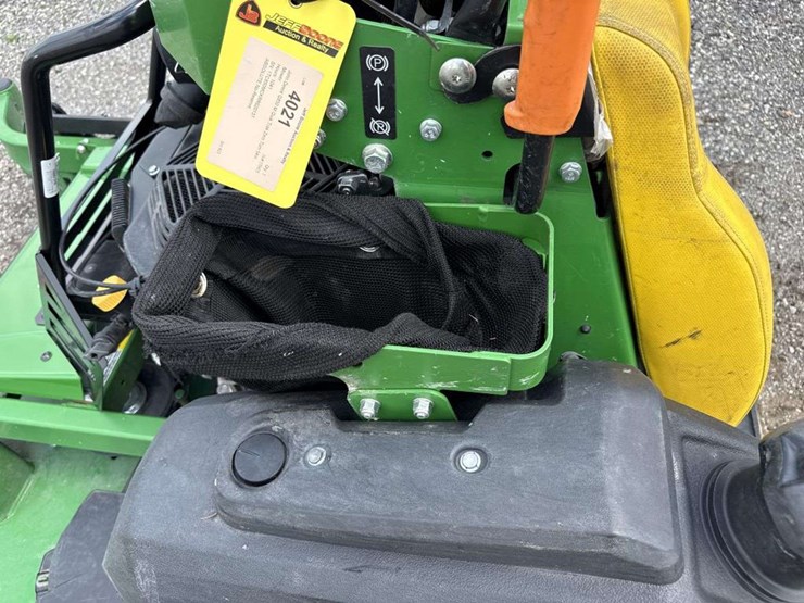 john-deere-m-image-10