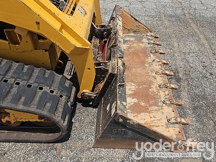 2021-caterpillar-289d3-image-11