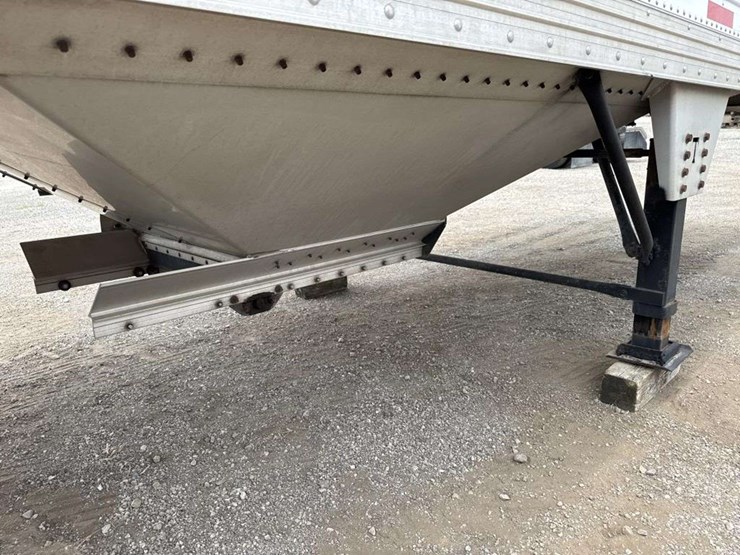 2011-timpte-grain-trailer-image-19