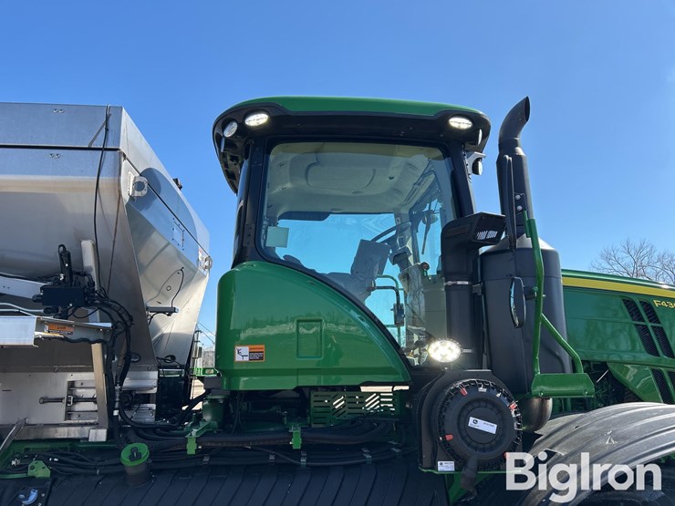 2021-john-deere-f4365-image-14