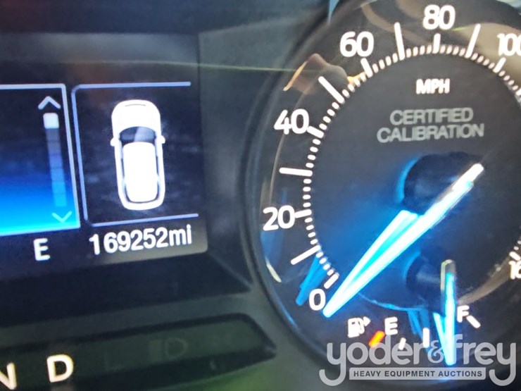 2017-ford-explorer-xlt-image-54
