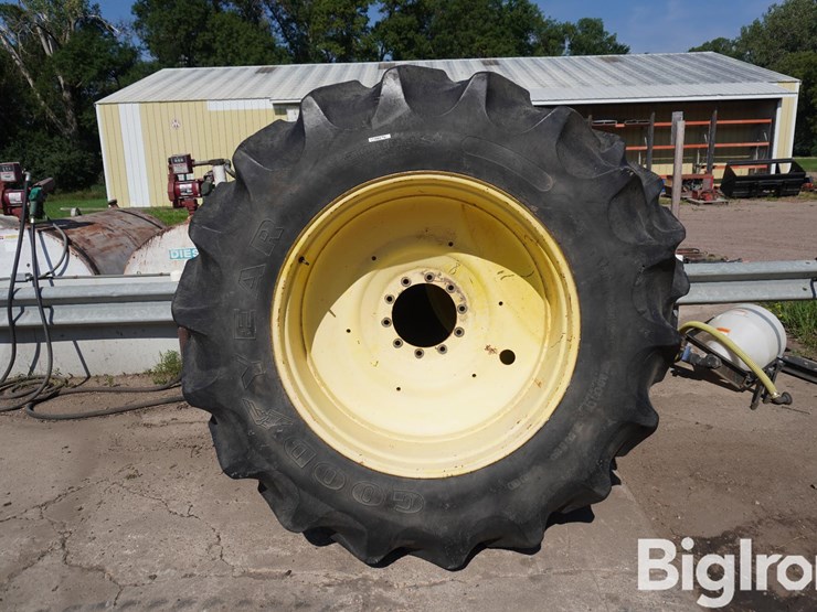 20.8r42-tires-&-rims-image-2