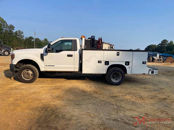 2018-ford-f350-xl-image-5