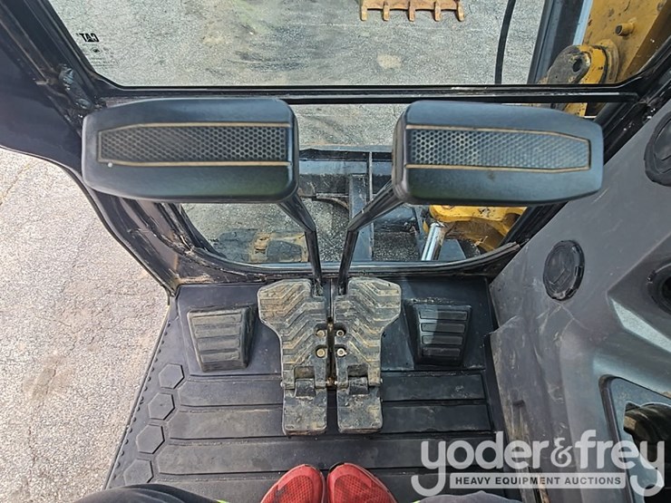 2023-caterpillar-306-cr-image-35