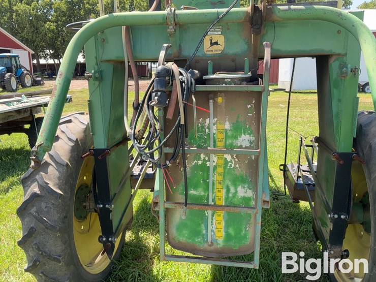 john-deere-700-image-17