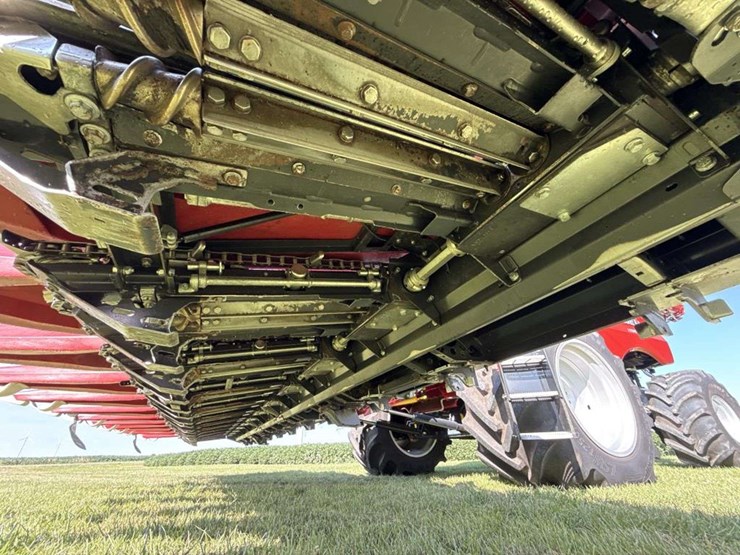 drago-gt-folding-corn-head-image-13