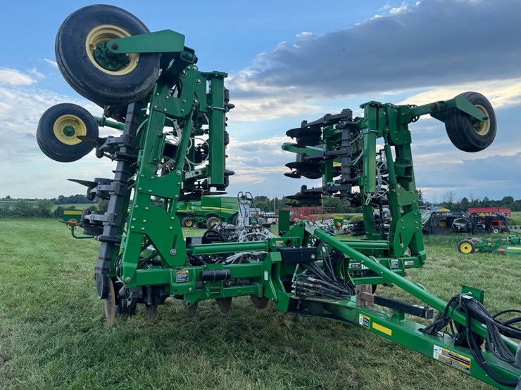 2012-john-deere-2510h-image-7