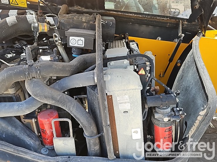 2016-jcb-510-56-image-25