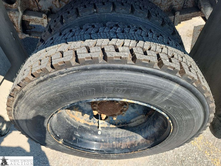 2010-international-durastar-4300-image-25