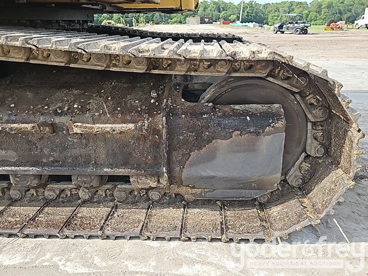 2013-caterpillar-328d-lcr-image-13