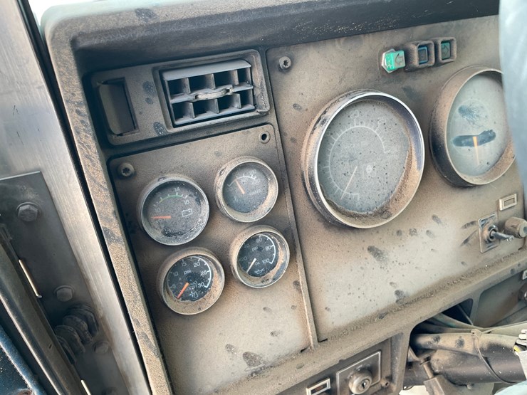 1988-kenworth-w923-image-24