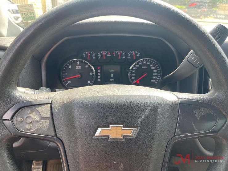 2015-chevrolet-silverado-1500-pickup-truck-image-20