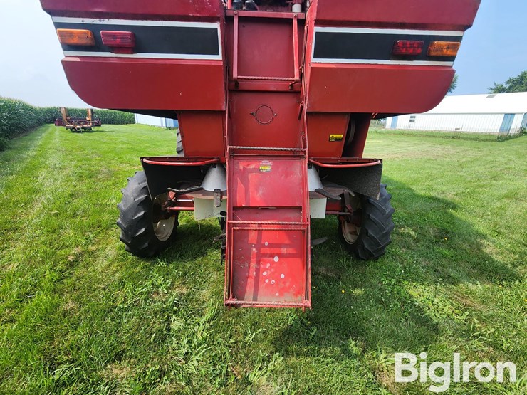 1983-case-ih-1460-image-18