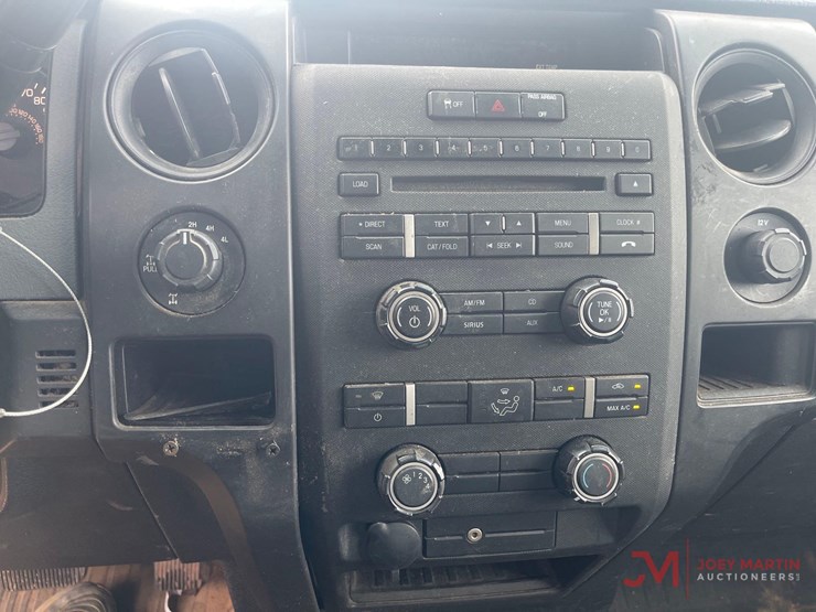 2013-ford-f150-xl-image-25