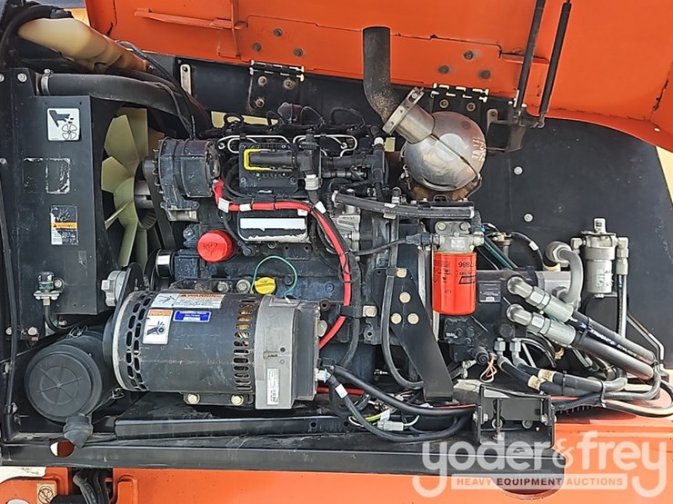 2016-jlg-600s-image-19