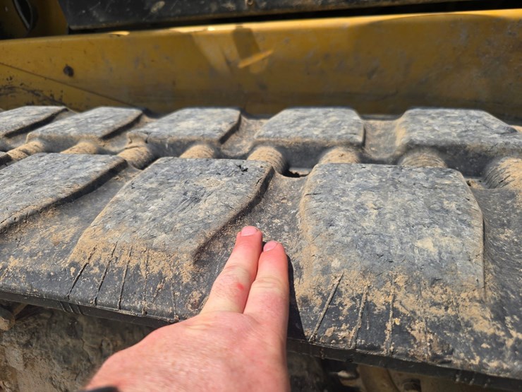 2013-caterpillar-289c2-image-25