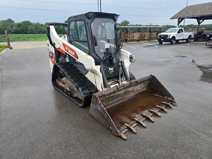 2021-bobcat-t64-image-17