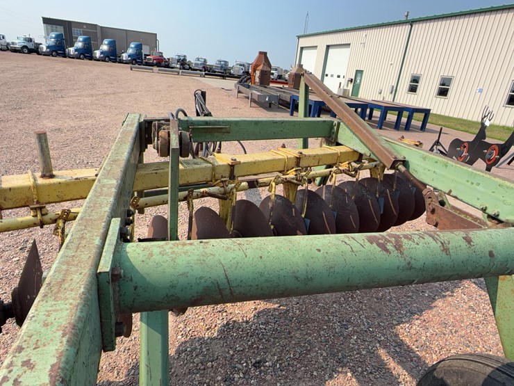 john-deere-340-image-19