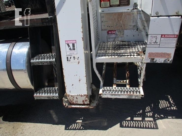 2014-kenworth-t800-image-29