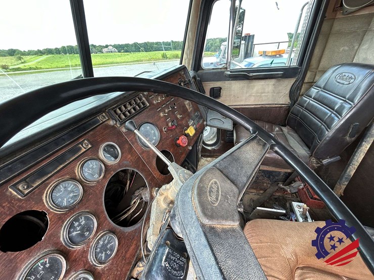 1987-peterbilt-379-image-63