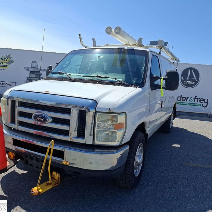 2010 FORD CARGO