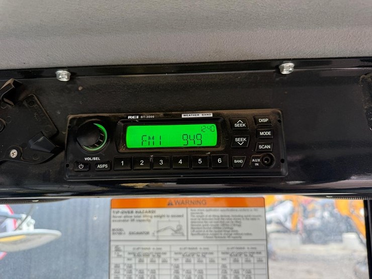 2018-yanmar-sv100-2a-image-25