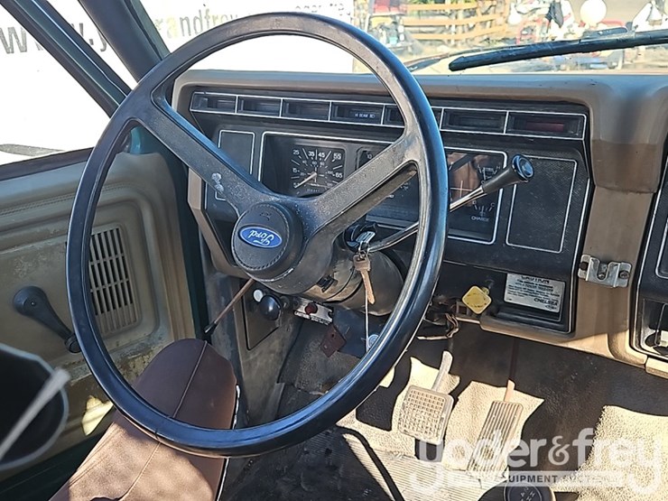 1987-ford-f700-image-28