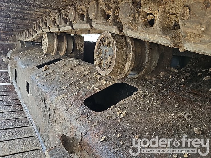 2013-caterpillar-328d-lcr-image-25