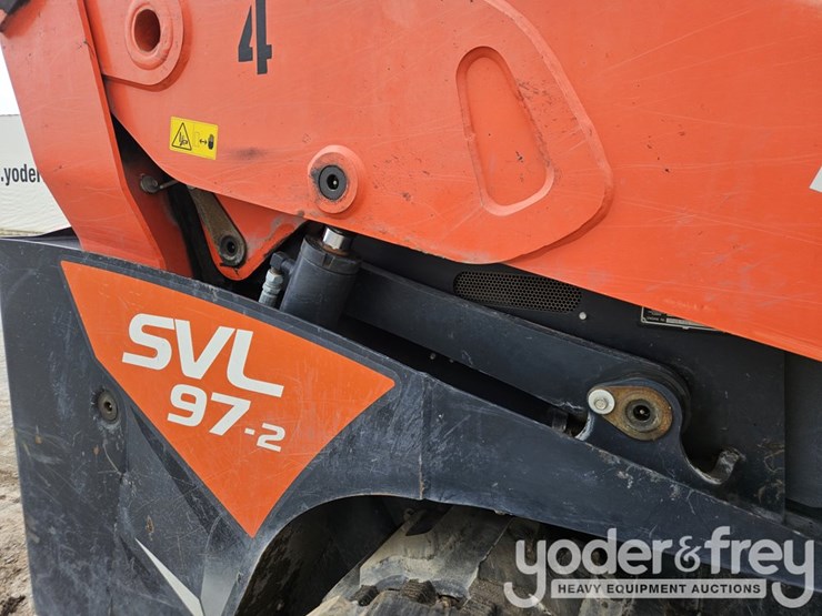 2023-kubota-svl97-2-image-11