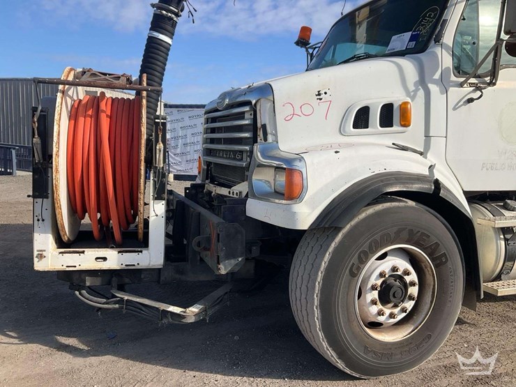 2008-sterling-l7500-image-25