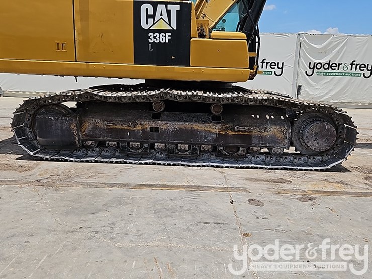 2015-caterpillar-336fl-image-8