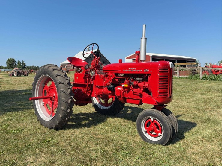 farmall-200-image-1