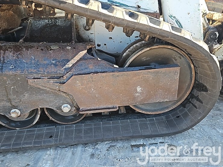2021-bobcat-t64-image-10