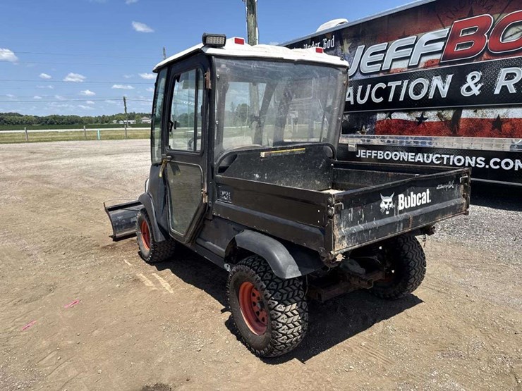 bobcat-2300-image-2