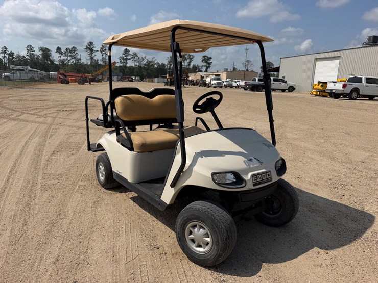 #70-•-2017-ez-go-txt-golf-cart-image-1