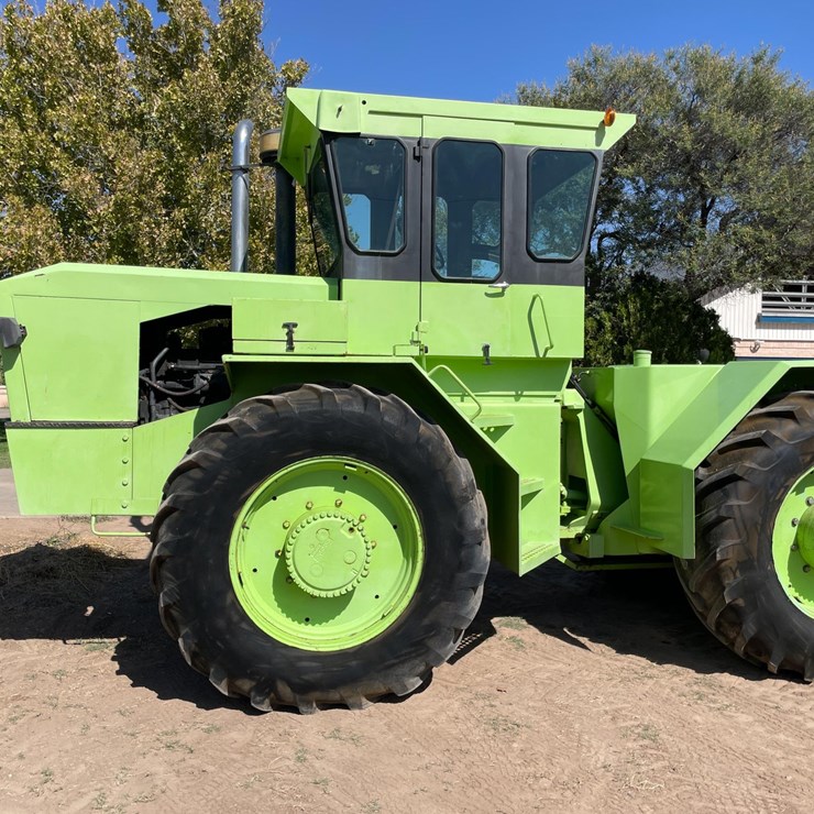 #2003 • Steiger Tractor ST300 (Offsite in El Paso)