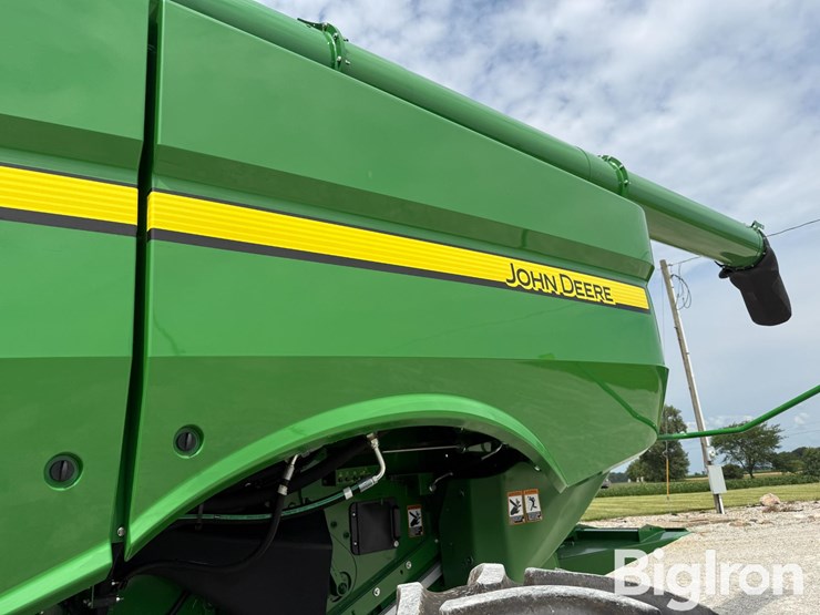 2024-john-deere-s780-image-18
