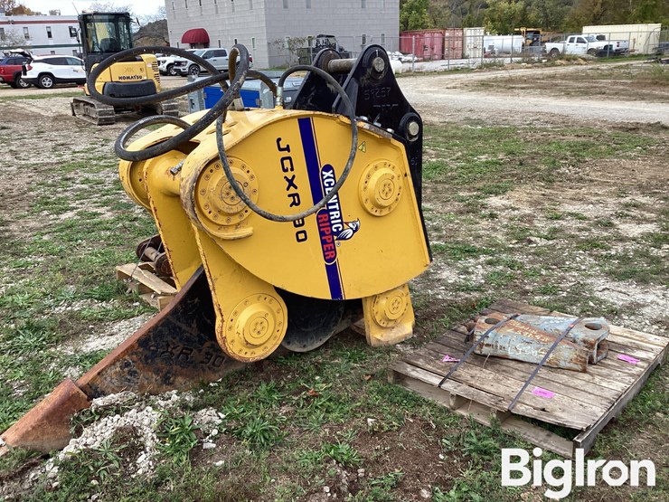 2014-komatsu-pc220-image-1