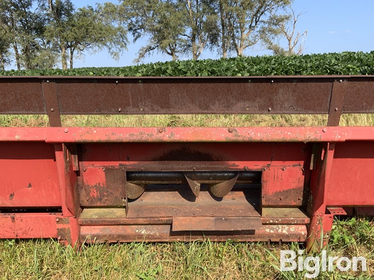 case-ih-1063-image-13