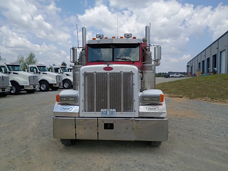#21636-•-1997-peterbilt-379-semi-sleeper-truck-image-15